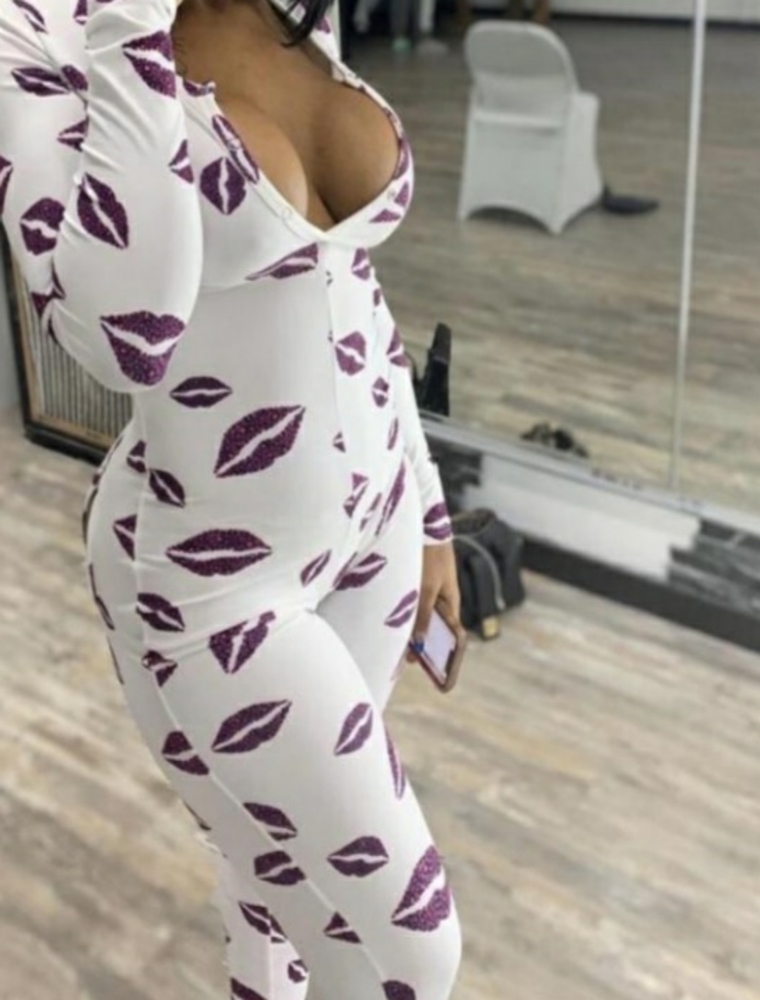 White and Purple Lepord Print Kisses Onesie 💋💜